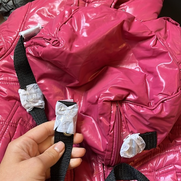 BNWT Girl’s Burberry Puffer Jacket - Picture 5 of 12